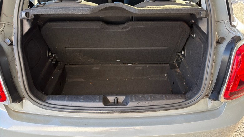 MINI Hatchback 1.5 Cooper Classic II 3dr Petrol Hatchback